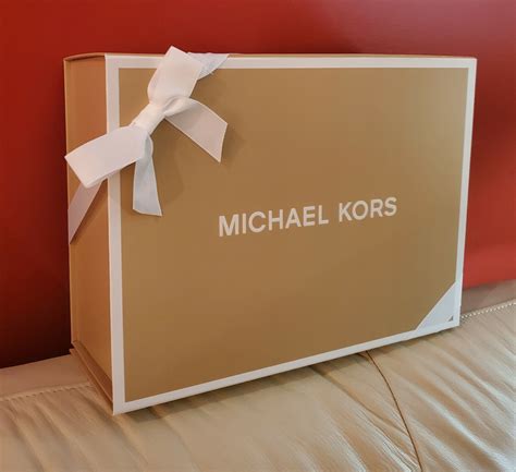 michael kors watch stuck in box|Michael Kors empty gift box.